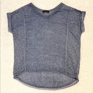 Italian Linen pull over short sleeve top by Ronnie Salloway M rolled hem, hi low